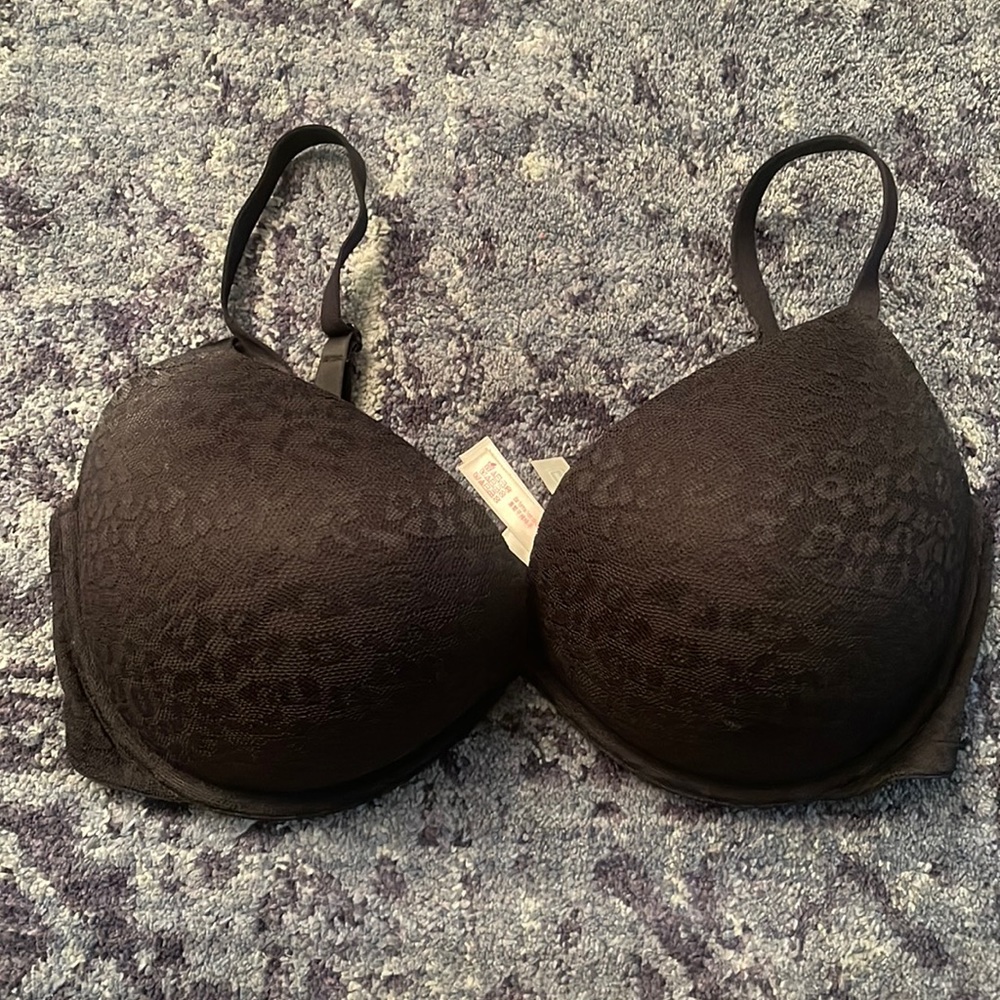 36DD pink “wear everywhere super push up” bra black